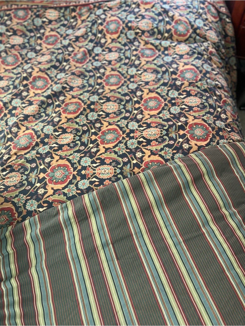 Ralph Lauren Chaps Brompton Reversible Comforter & Shams
